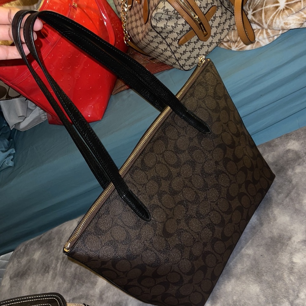 Limited Edition Coach Taxi Bag - Picture 5 of 16